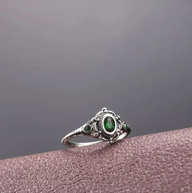 Vintage Oval Crystal Ring
