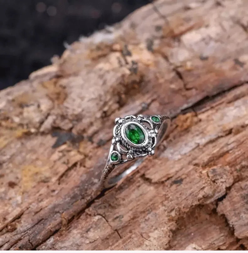 Vintage Oval Crystal Ring