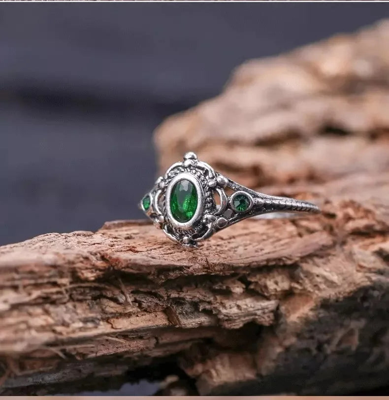 Vintage Oval Crystal Ring
